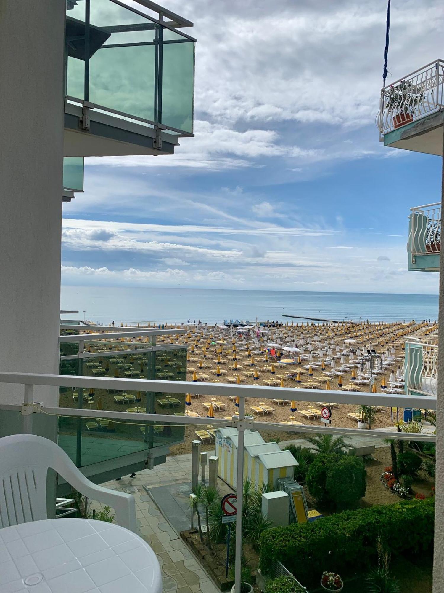 Hotel Nizza Frontemare Superior 3 Stelle Lido di Jesolo Eksteriør bilde